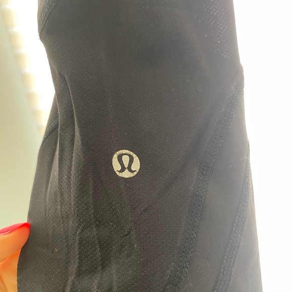 Crop Lululemon Leggings - Picture 7 of 8